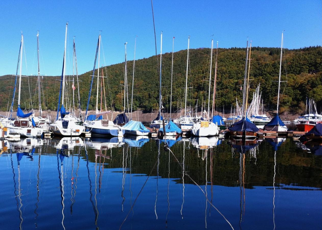 Natur Panorama Suiten Am Rursee Heimbach Exterior photo